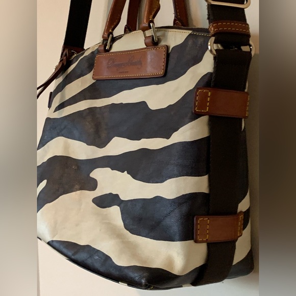 Dooney & Bourke zebra pattern Genuine Leather and crossbody/shoulder Handmade. - Picture 6 of 16